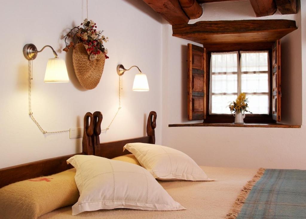 Casa Pepa Hotel Rural Санта-Коломба-де-Сомоса Номер фото